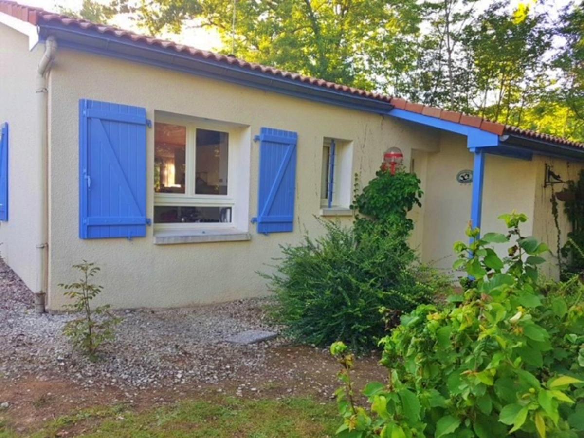 Vakantie Woning Le Chat Maison 175 Ecuras ภายนอก รูปภาพ
